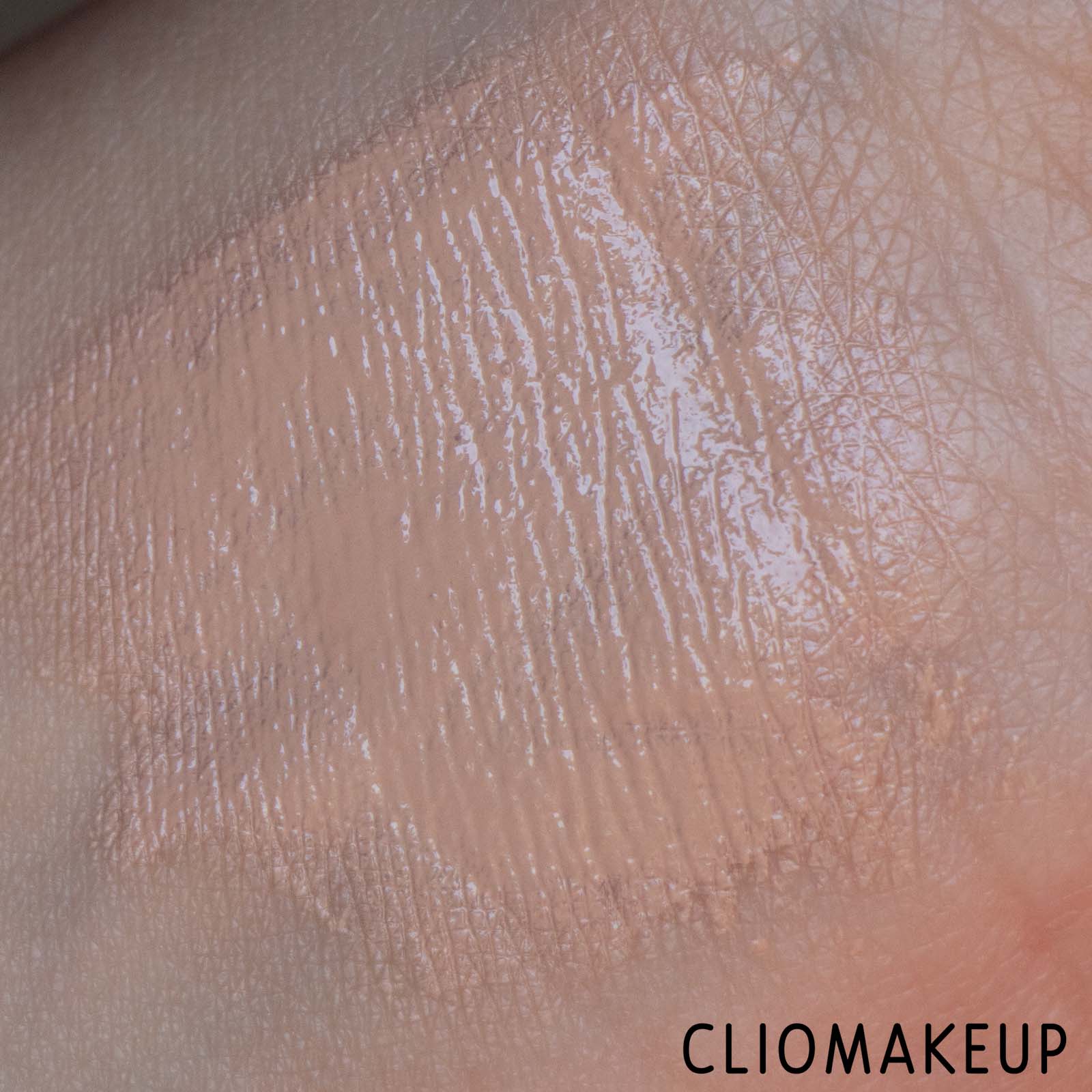 Cliomakeup-Recensione-Fondotinta-Diego-Dalla-Palma-Stay-On-Me-Fondotinta-No-Transfer-8