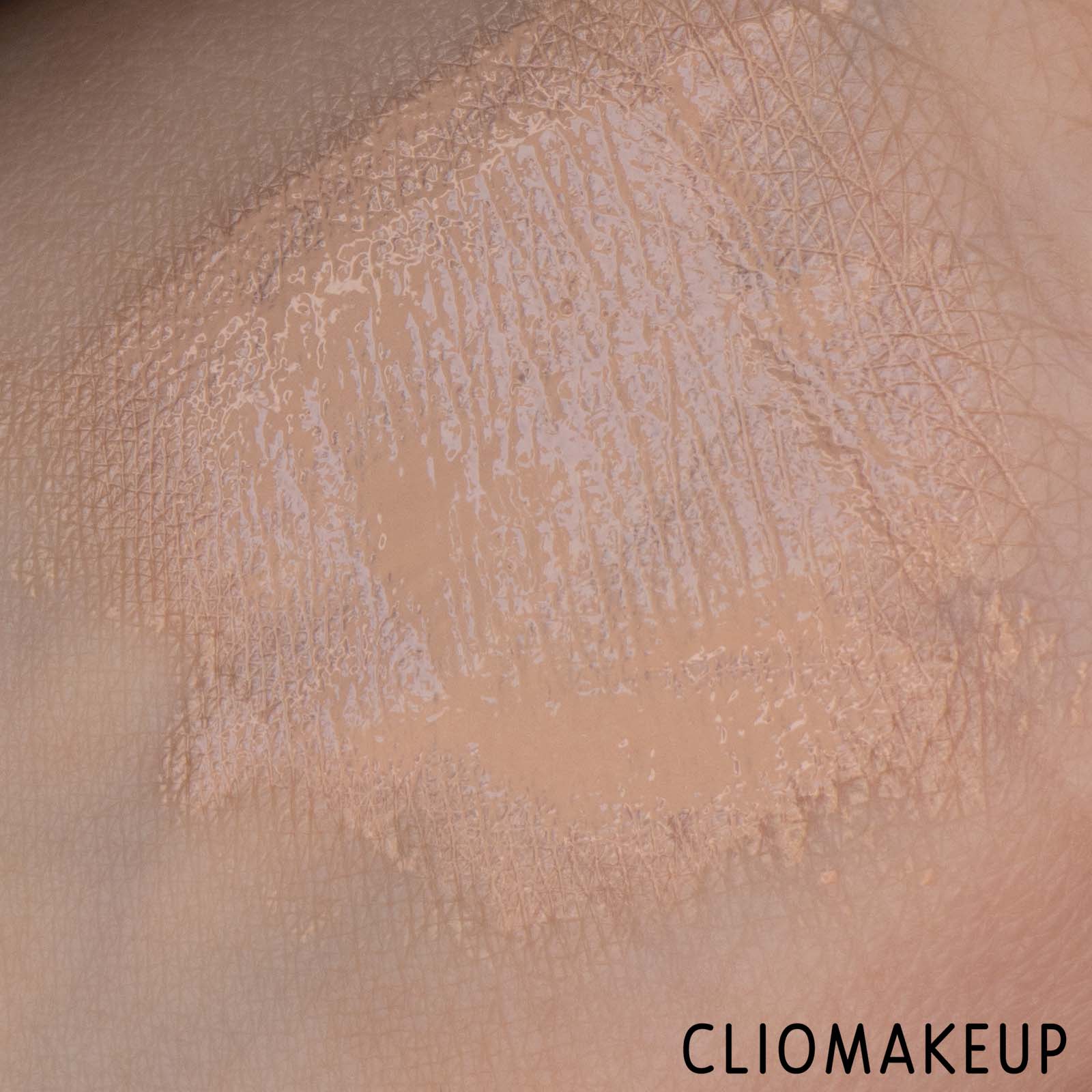 Cliomakeup-Recensione-Fondotinta-Diego-Dalla-Palma-Stay-On-Me-Fondotinta-No-Transfer-9