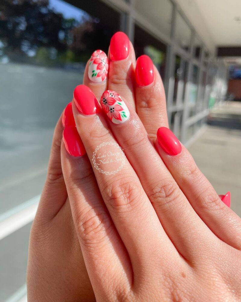 cliomakeup-colori-unghie-primavera-estate-2021-corallo-accent-nail