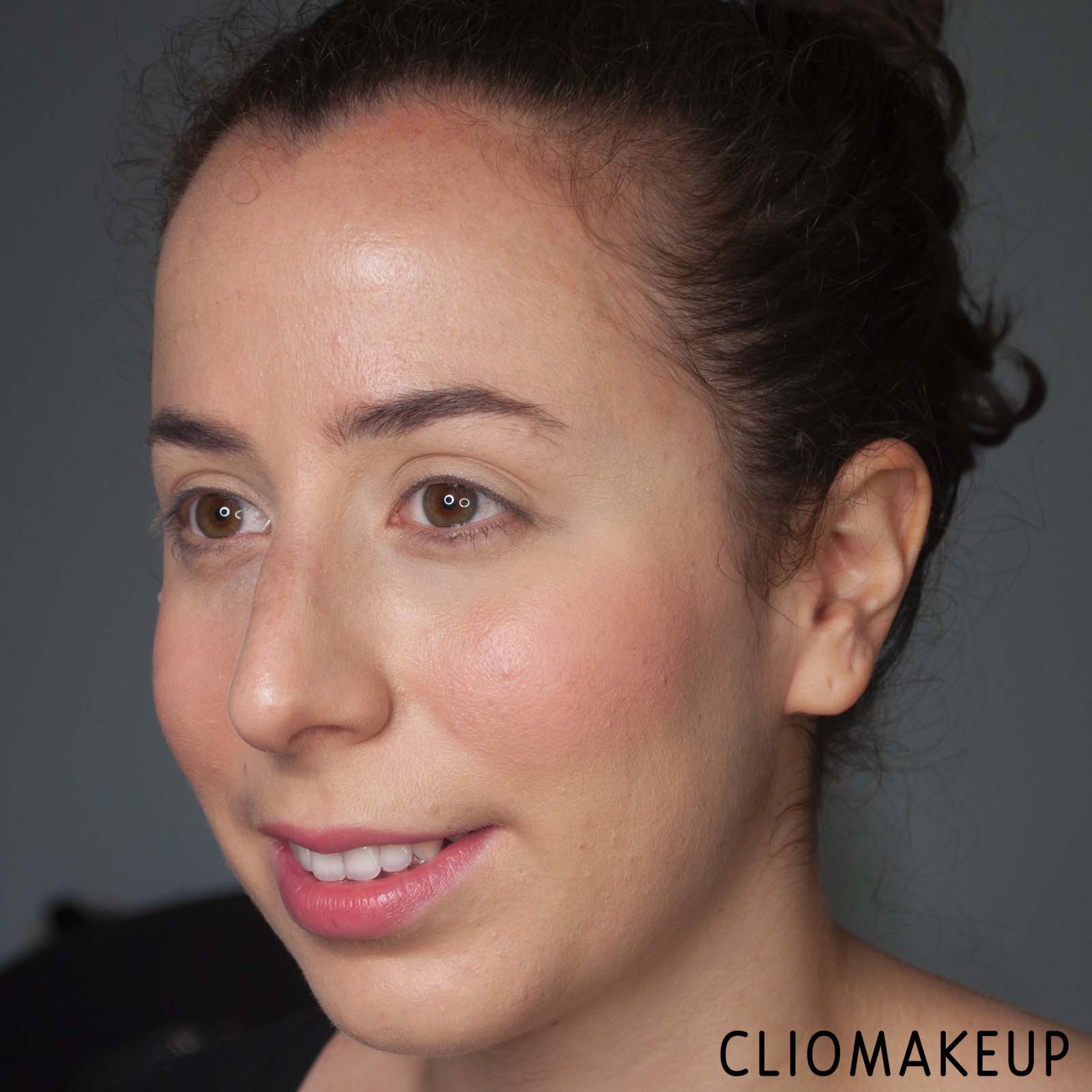 cliomakeup-recensione-blush-benefit-play-tint-tinta-liquida-per-labbra-e-guance-13