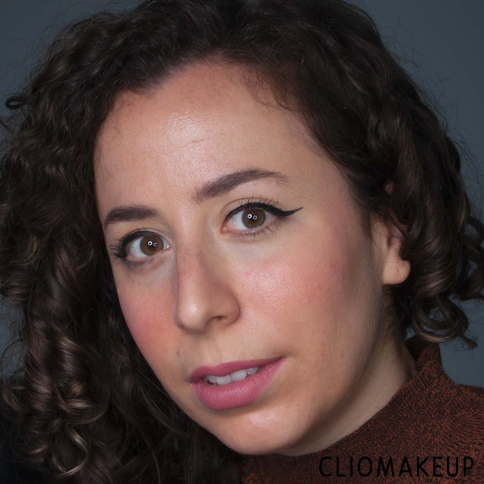 cliomakeup-recensione-mascara-maybelline-the-colossal-go-extreme-15