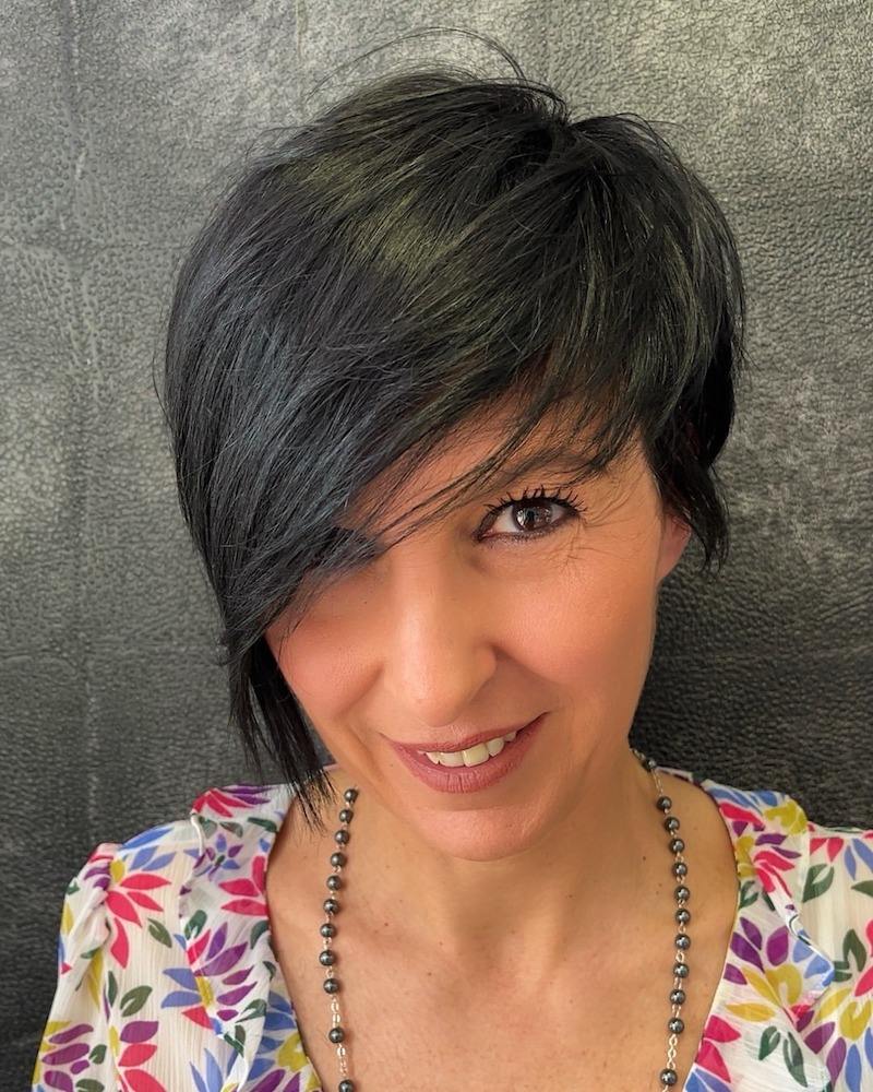 come-mantenere-pixie-cut-ciuffo