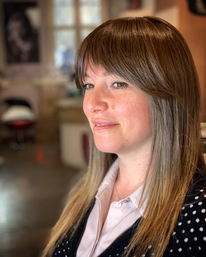 tagli-capelli-che-invecchiano-frangia-tendina