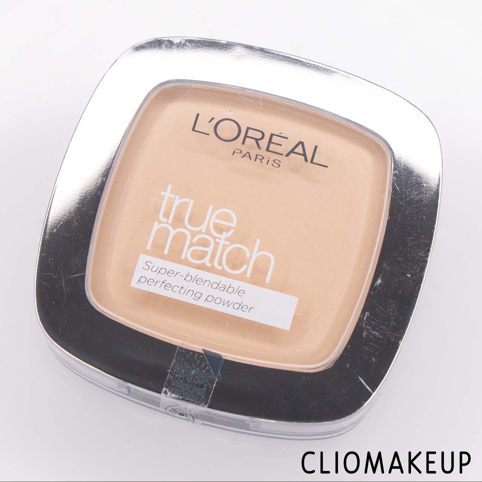 Cliomakeup-Recensione-Cipria-L’Oreal-True-Match-Super-Blendable-Perfecting-Powder-2