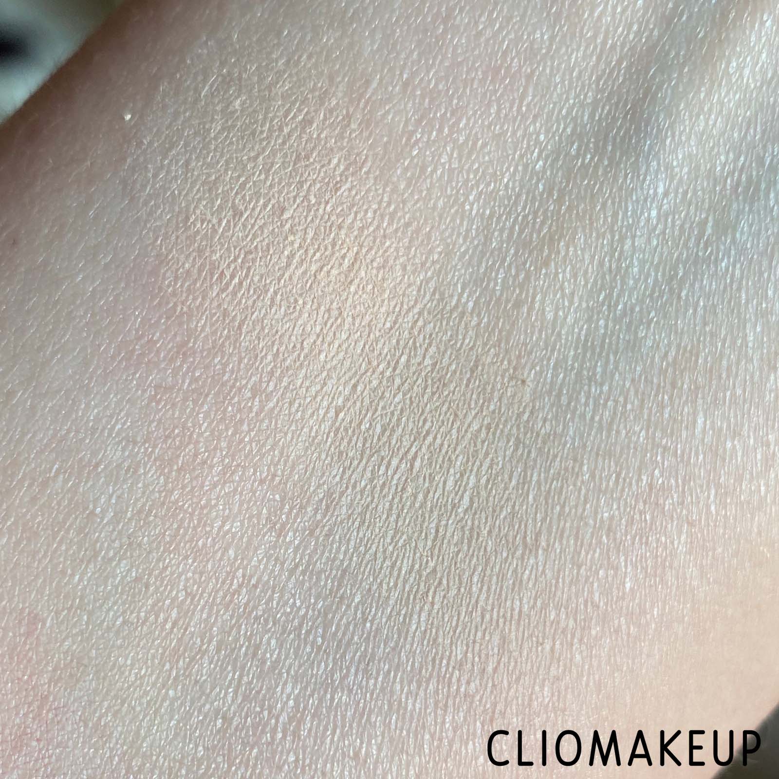 Cliomakeup-Recensione-Cipria-L’Oreal-True-Match-Super-Blendable-Perfecting-Powder-6