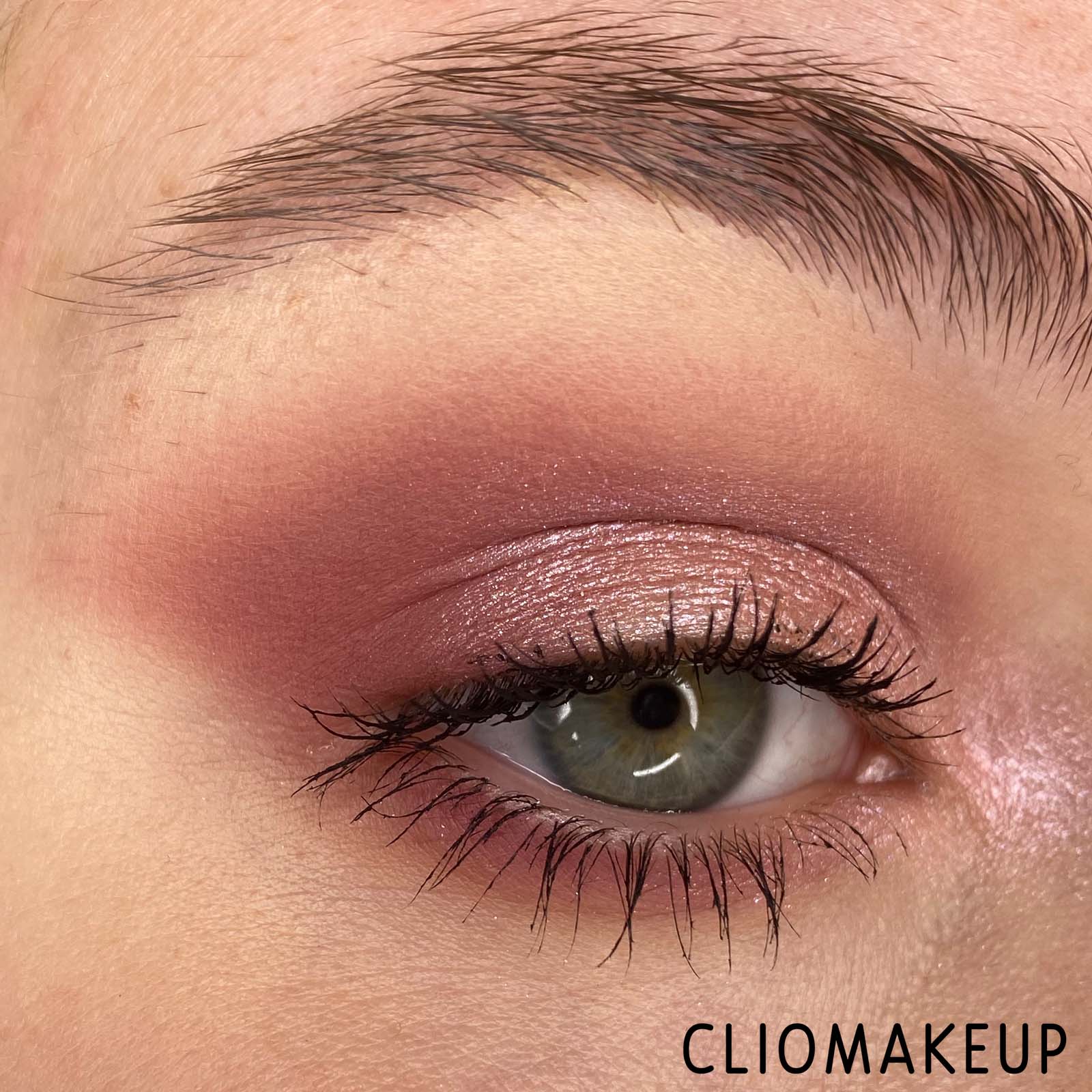 Cliomakeup-Recensione-Palette-Mesauda-Petal-Dream-Blooming-Flower-Eyeshadow-Palette-11