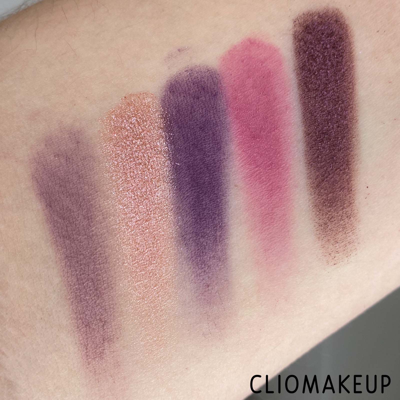 Cliomakeup-Recensione-Palette-Mesauda-Petal-Dream-Blooming-Flower-Eyeshadow-Palette-7