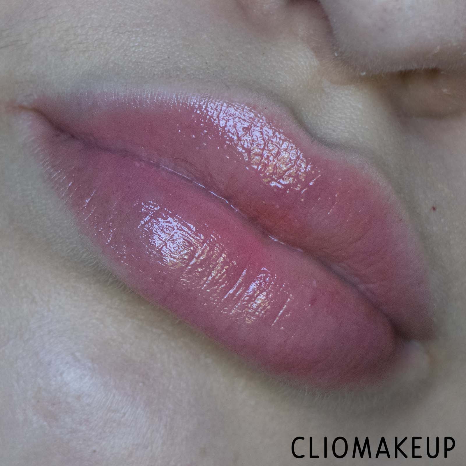 Cliomakeup-Recensione-Balsami-Labbra-MAC-Glow-Play-Lip-Balm-12