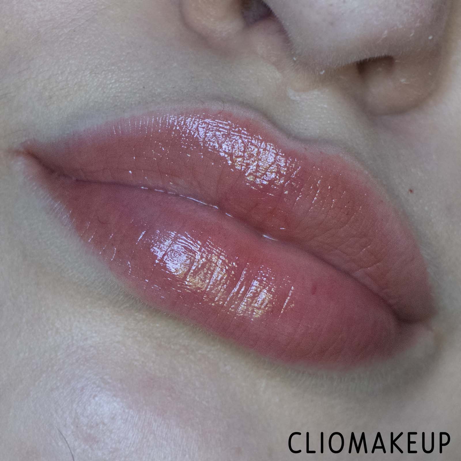 Cliomakeup-Recensione-Balsami-Labbra-MAC-Glow-Play-Lip-Balm-14