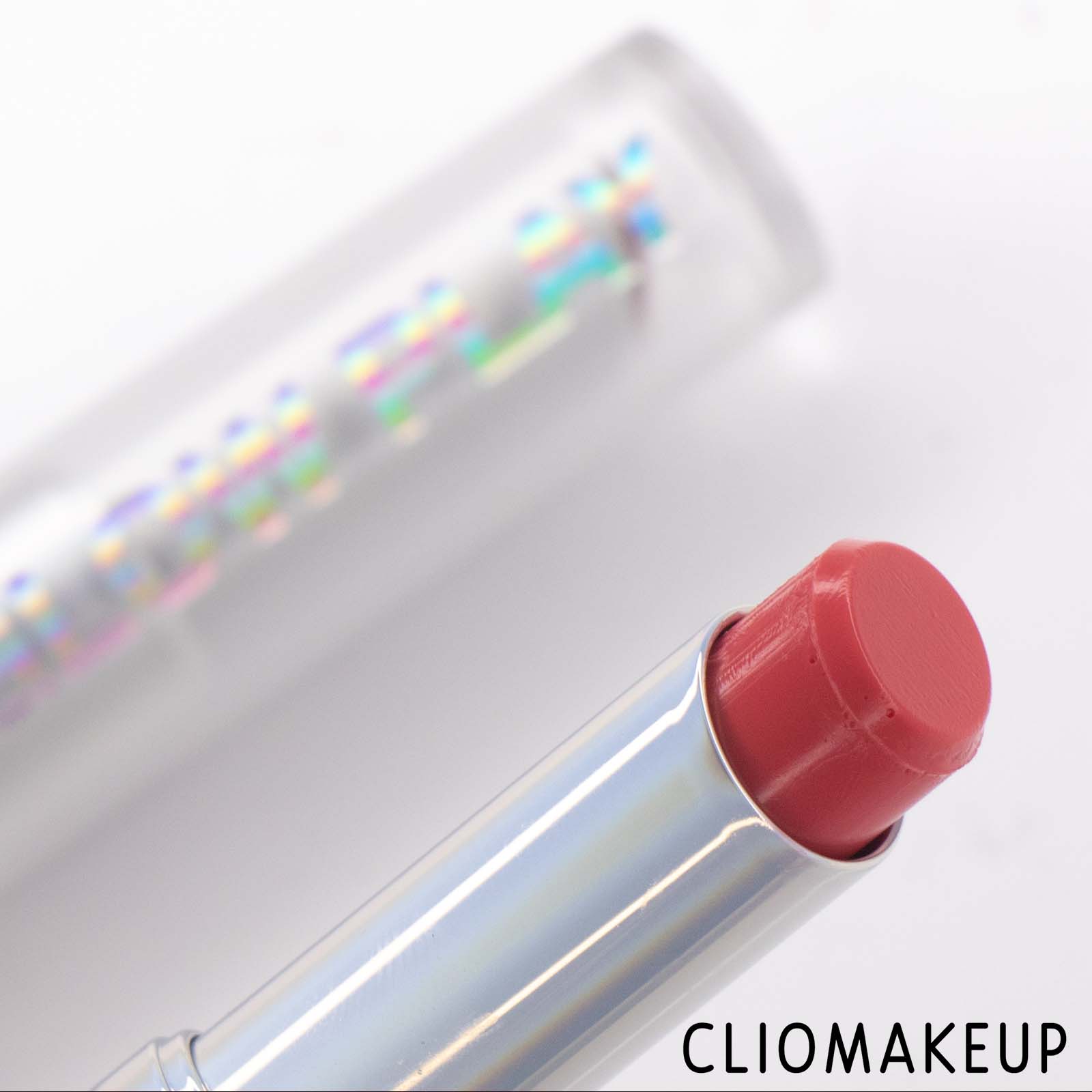 Cliomakeup-Recensione-Balsami-Labbra-MAC-Glow-Play-Lip-Balm-5