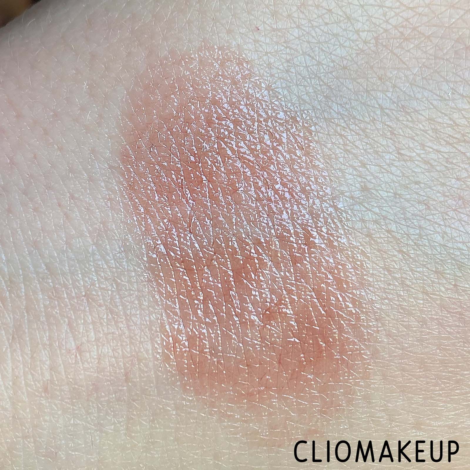 Cliomakeup-Recensione-Balsami-Labbra-MAC-Glow-Play-Lip-Balm-8