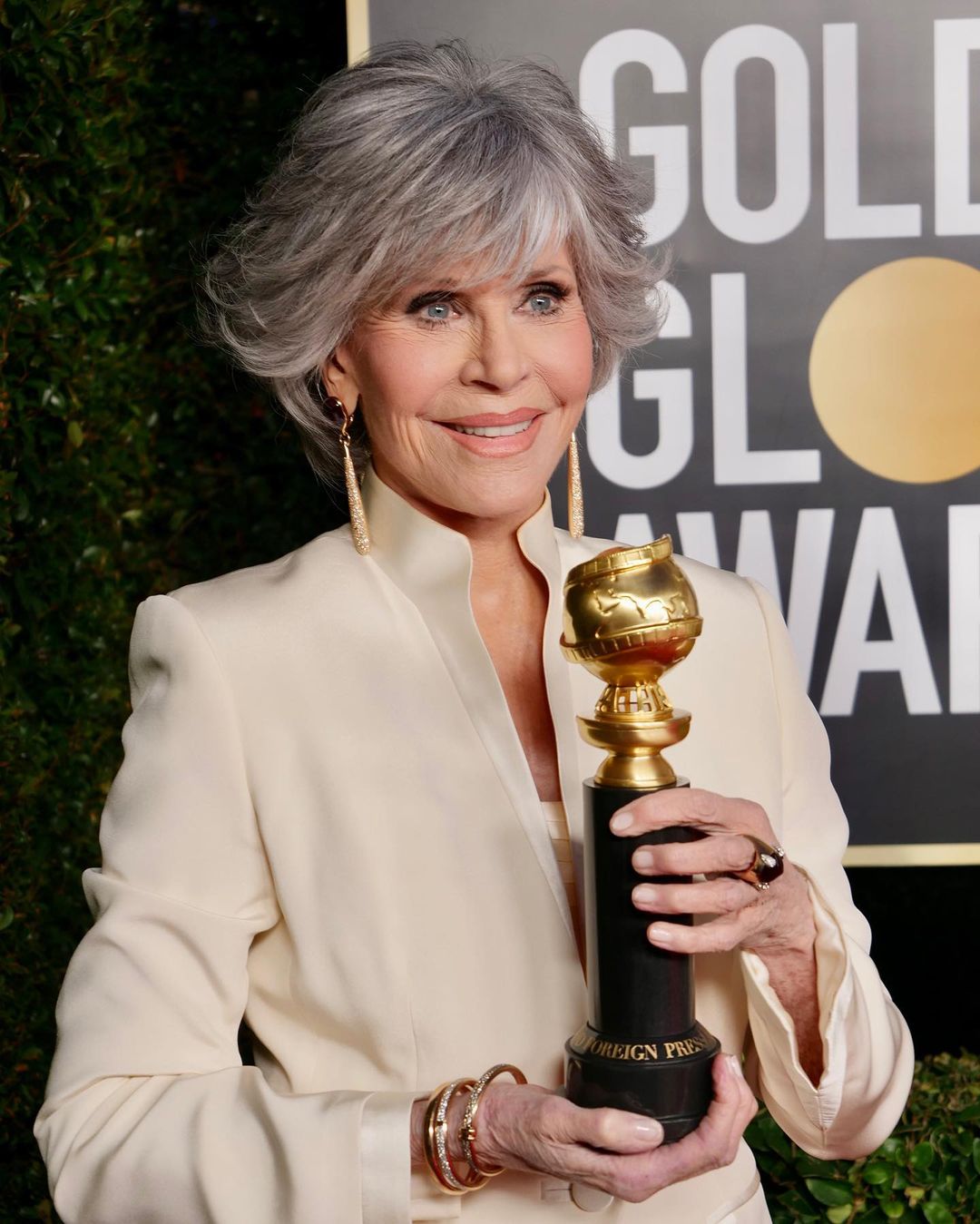 Cliomakeup-star-capelli-senza-tinta-janefonda-golden-globe
