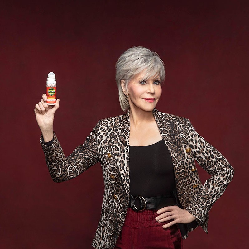 Cliomakeup-star-capelli-senza-tinta-janefonda-taglio-corto