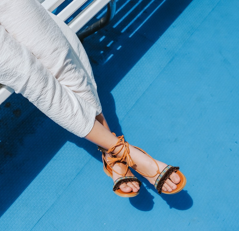 cliomakeup-come-togliere-aloni-sandali-teamclio-1