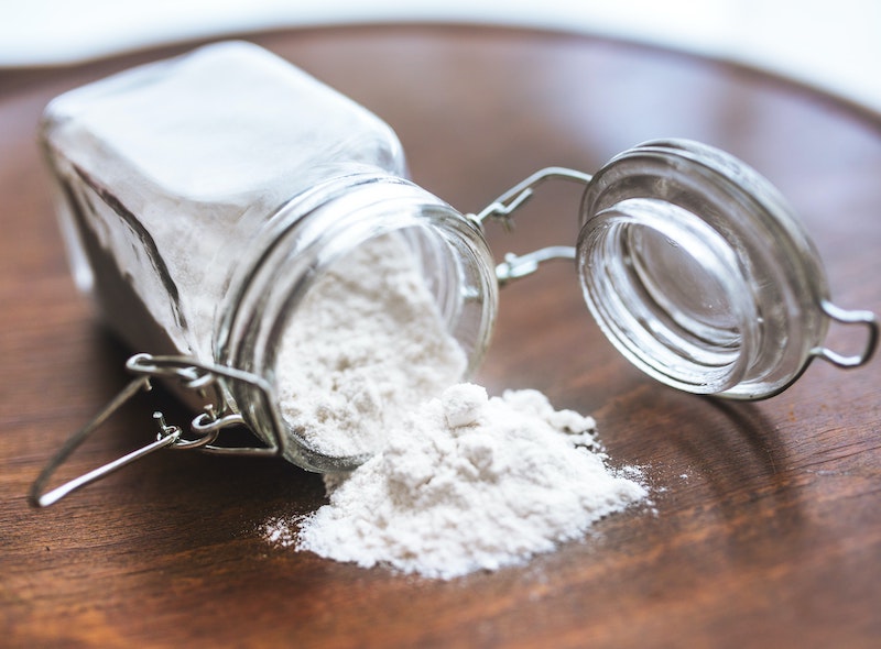 cliomakeup-come-togliere-aloni-sandali-teamclio-bicarbonato