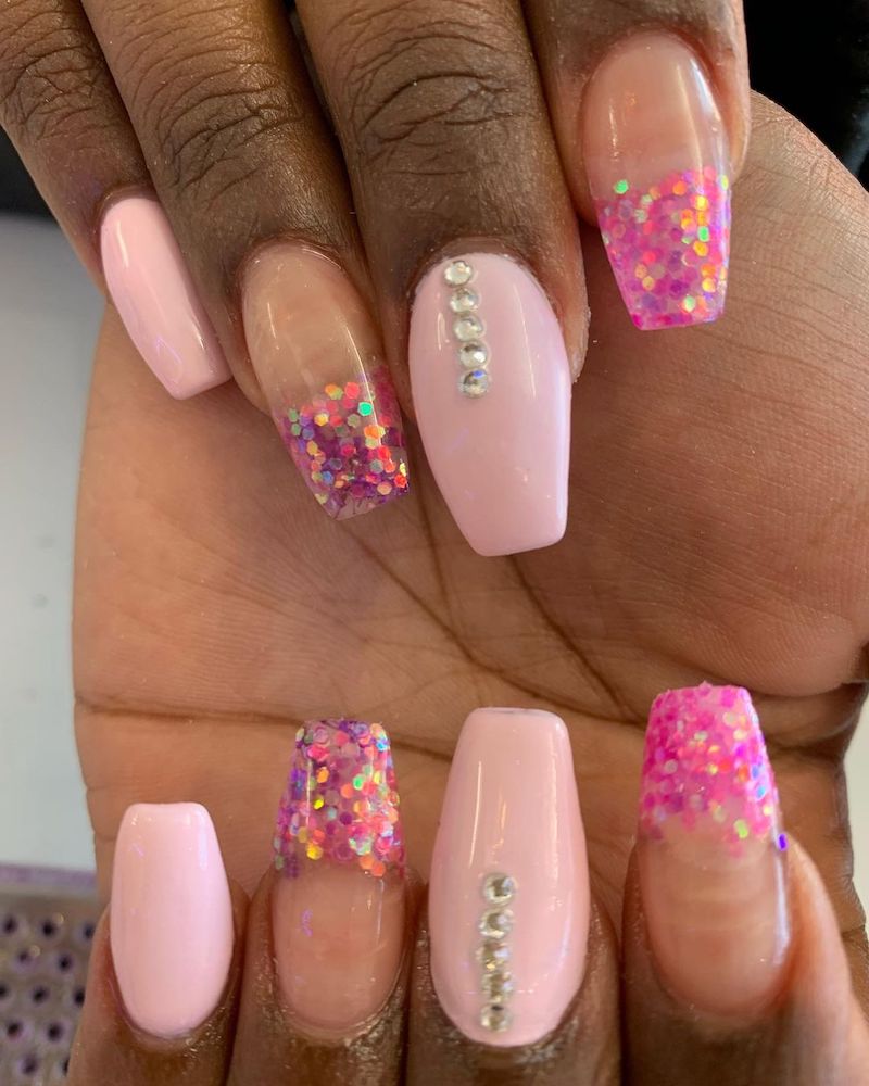 cliomakeup-confetti-nails-estate-2021-teamclio-4