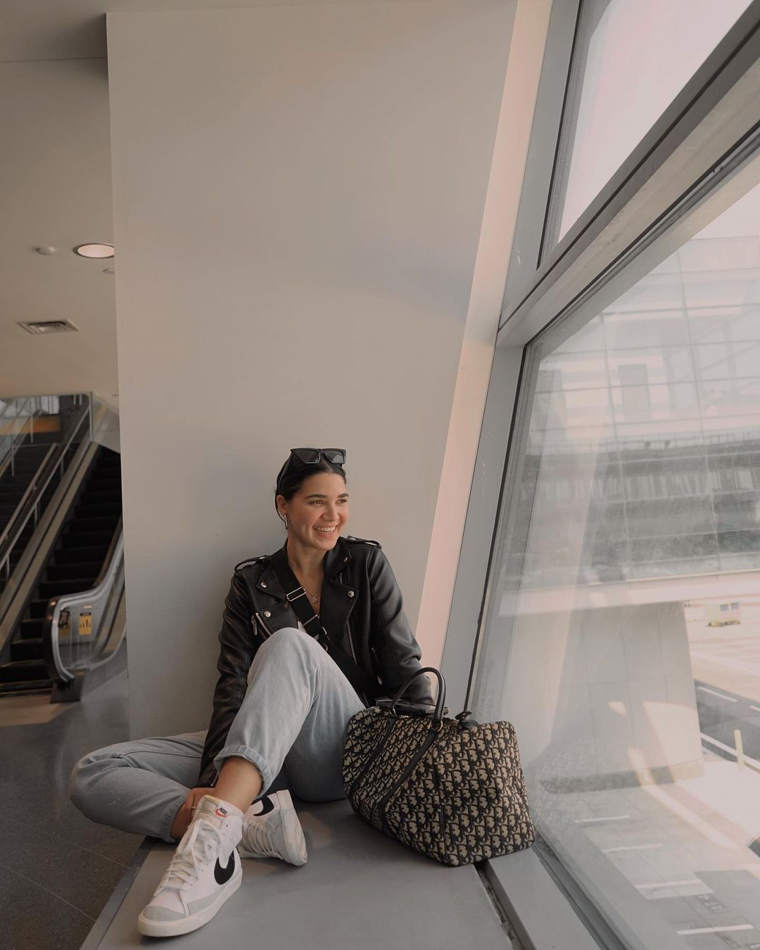 cliomakeup-cose-non-indossare-aereo -14