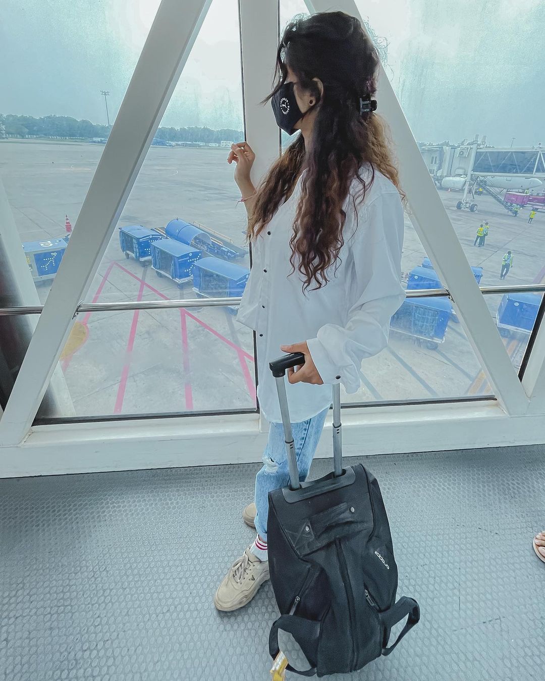 cliomakeup-cose-non-indossare-aereo -16