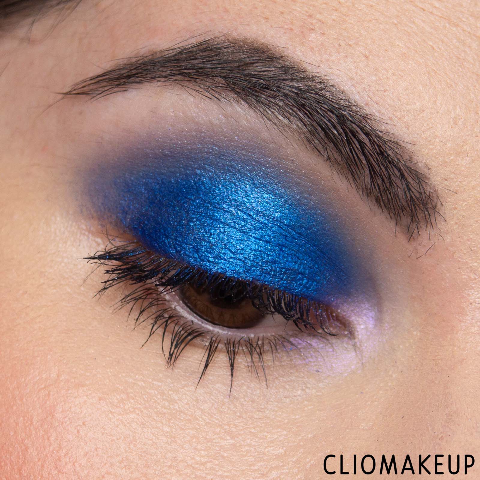 cliomakeup-recensione-palette-revolution-relove-colour-play-eyeshadow-palette-manifest-12