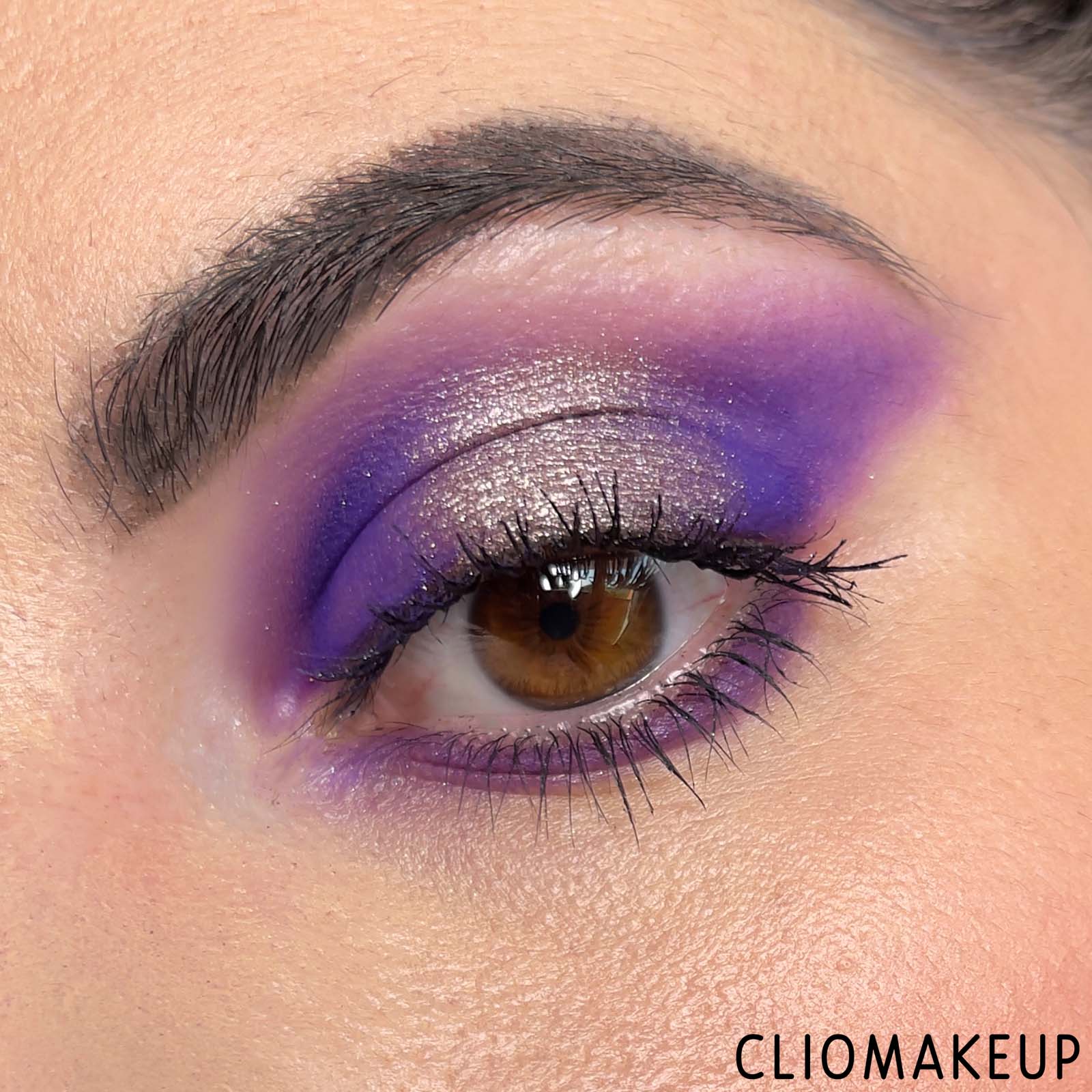 cliomakeup-recensione-palette-revolution-relove-colour-play-eyeshadow-palette-manifest-15