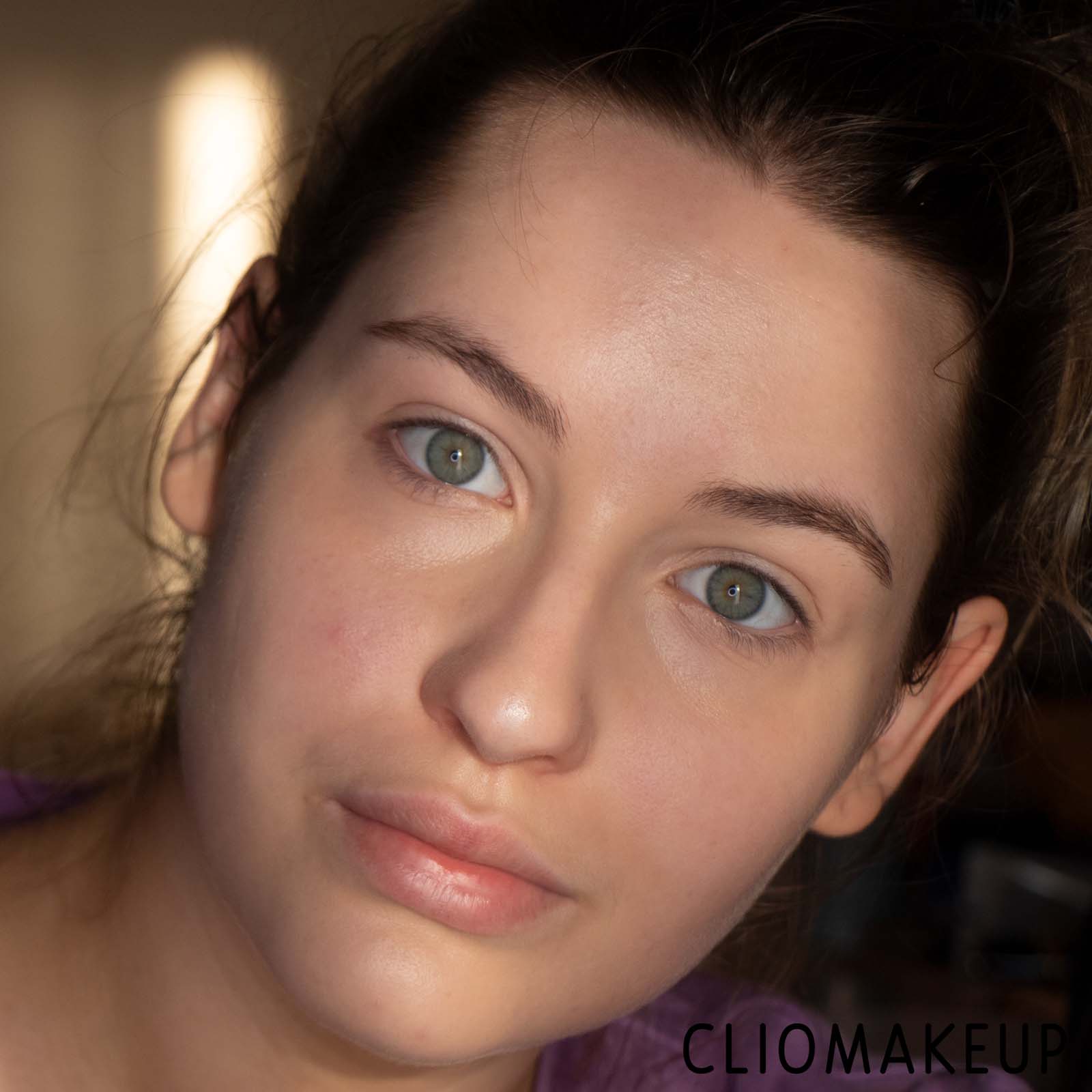 Cliomakeup-Neve-Cosmetics-Flat-Perfection-Smoothing-Compact-Powder-Fluffy-Matte-Cipria-11