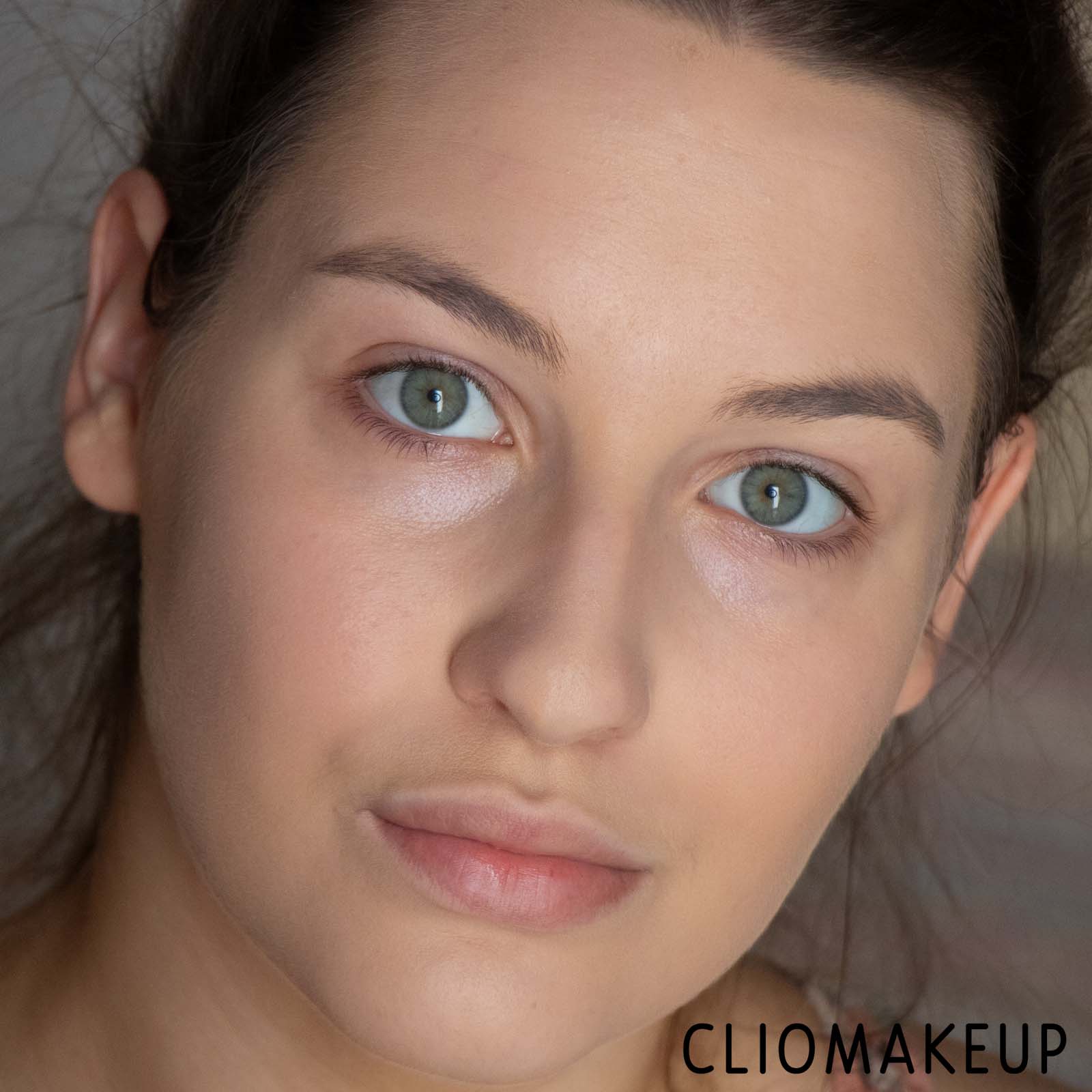 Cliomakeup-Recensione-Fondotinta-The-Balm-Even-Steven-Whipped-Foundation-12