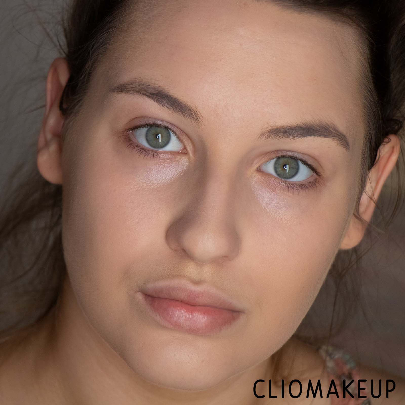 Cliomakeup-Recensione-Fondotinta-The-Balm-Even-Steven-Whipped-Foundation-13