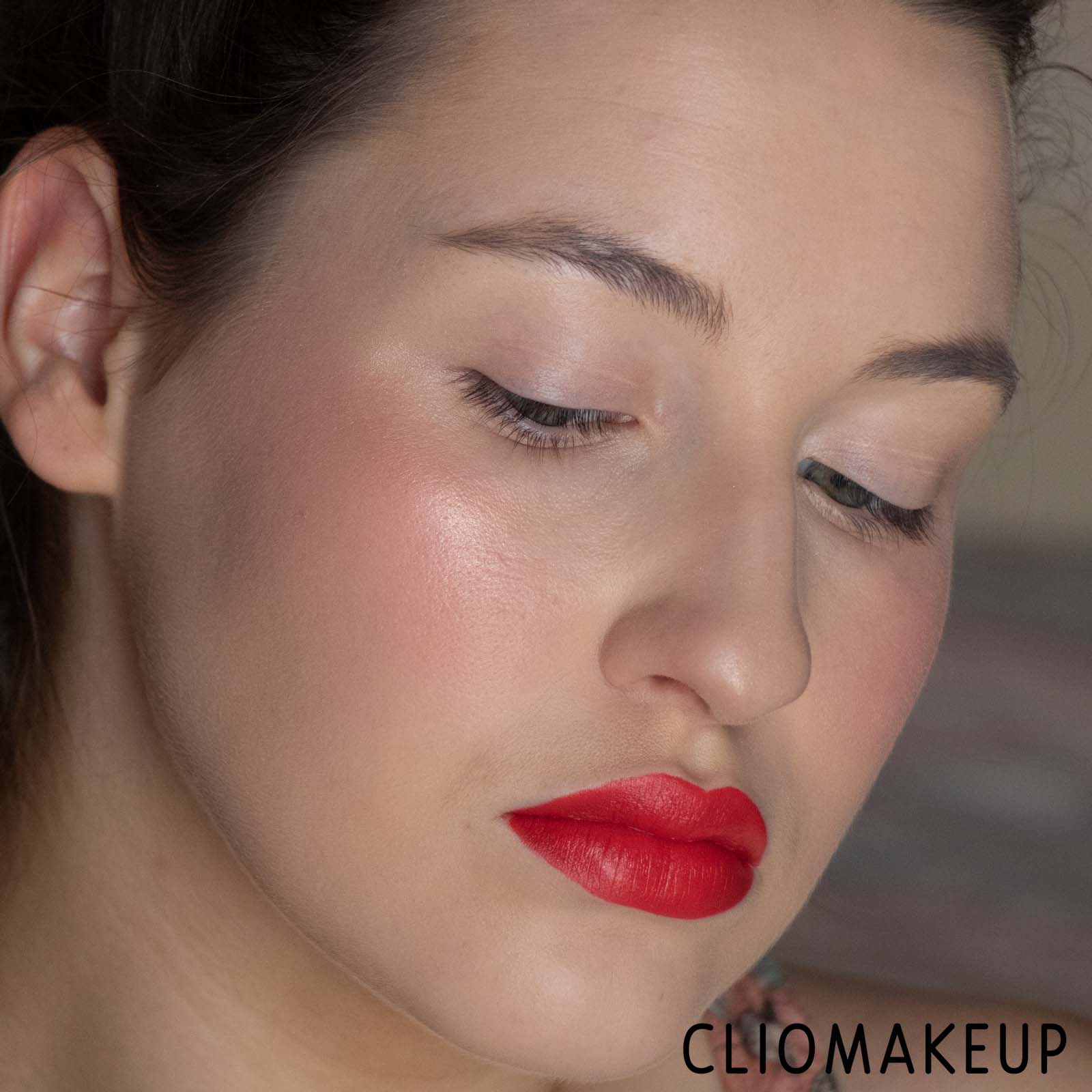 Cliomakeup-Recensione-Fondotinta-The-Balm-Even-Steven-Whipped-Foundation-14