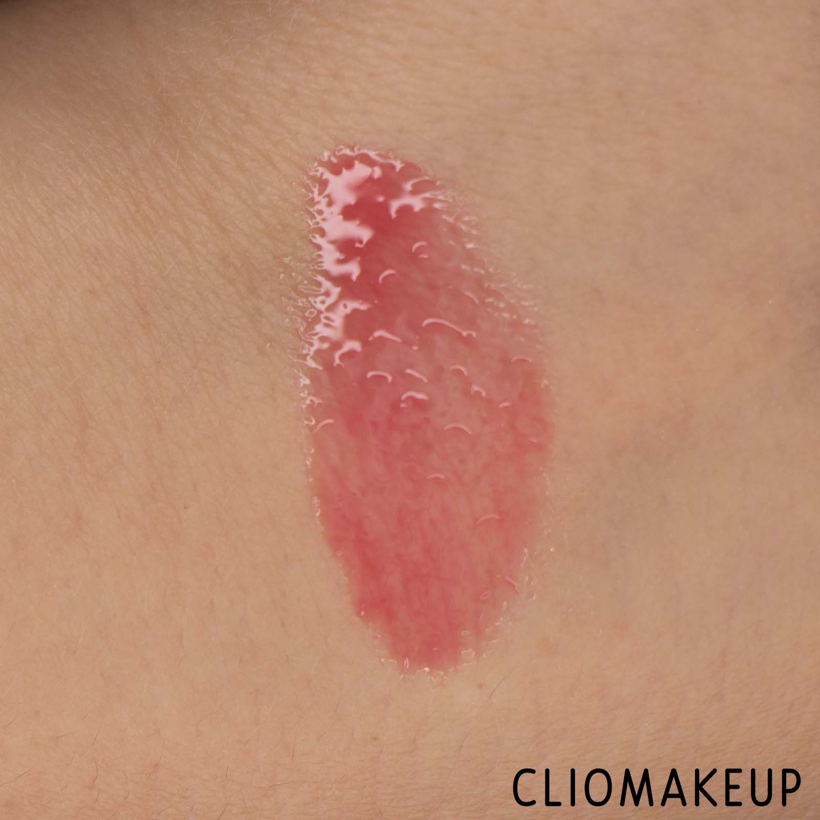 Cliomakeup-Recensione-Gloss-Fenty-Beauty-Gloss-Bomb-Heat-Universal-Lip-Luminizer-Plumper-7