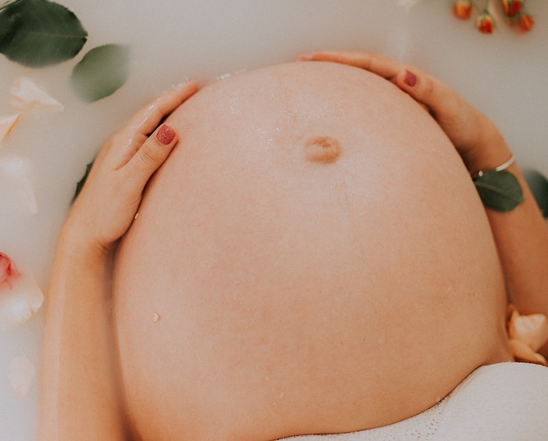 cliomakeup-piedi-gonfi-teamclio-gravidanza