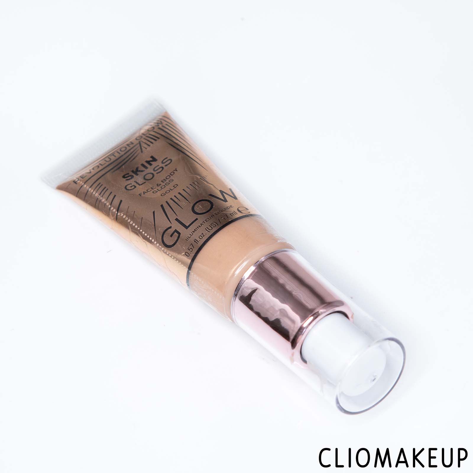 cliomakeup-recensione-illuminante-revolution-glow-skin-gloss-face-e-body-gloss-2