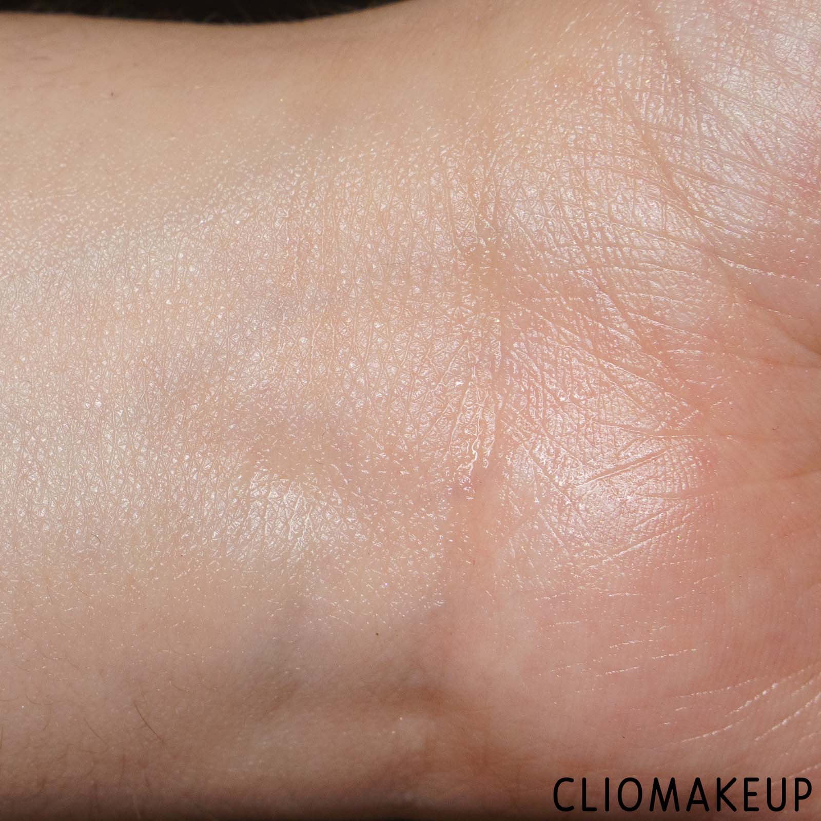 cliomakeup-recensione-primer-laura-mercier-pure-canvas-primer-hydrating-9