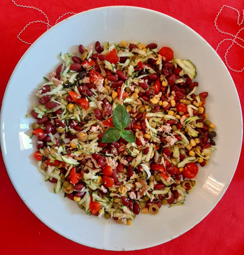 cliomakeup-ricette-insalate-light-12-insalatona