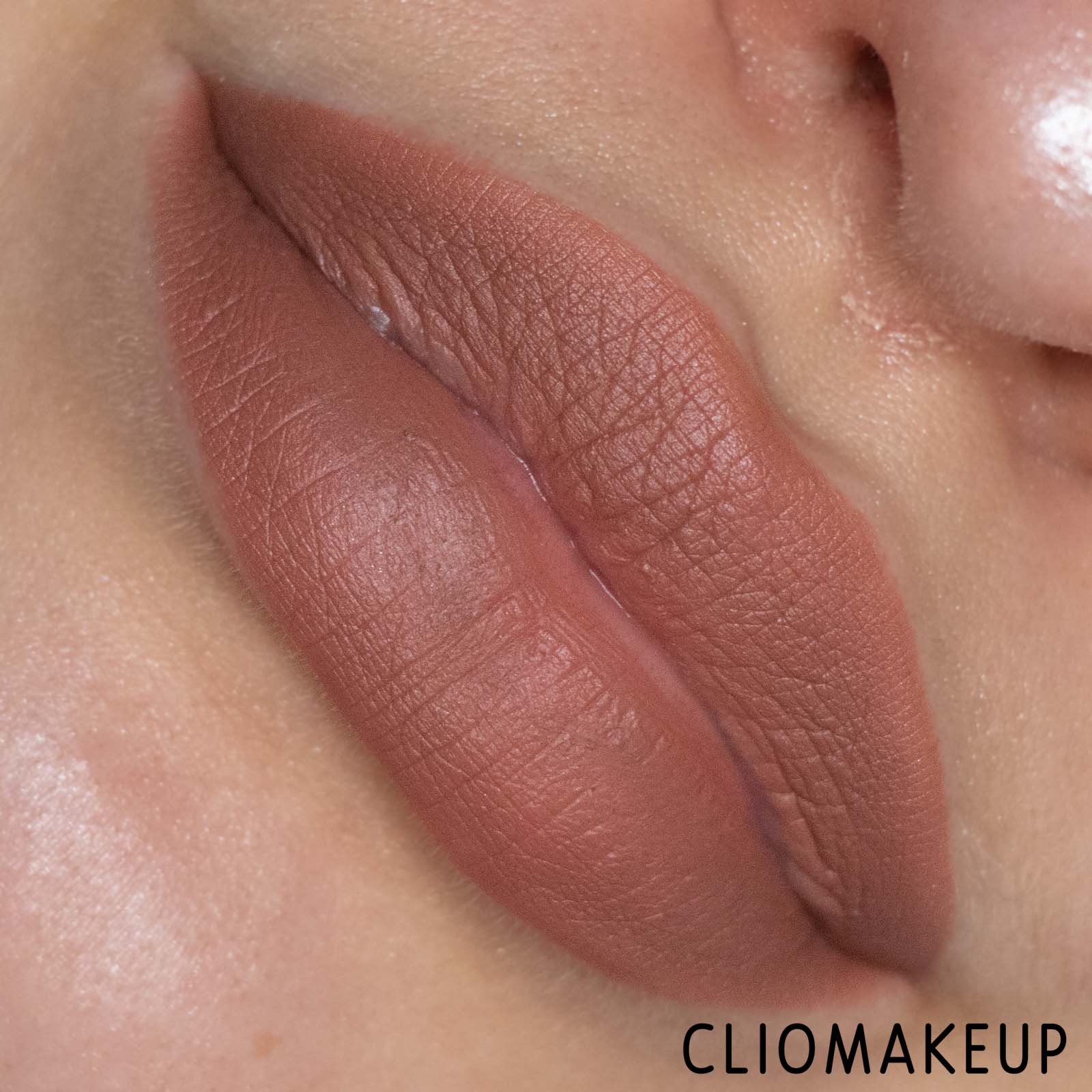 Cliomakeup-Recensione-Matite-Labbra-Mesauda-Artist-Lips-10