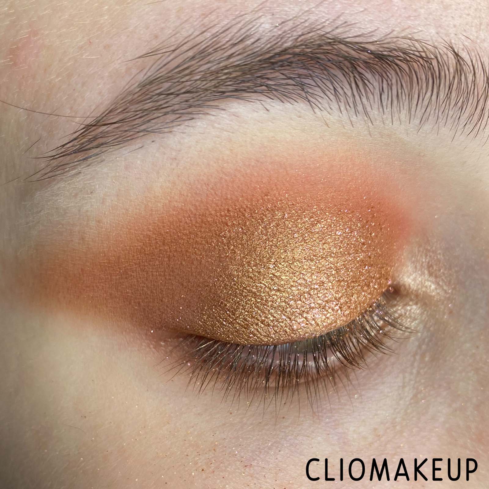 Cliomakeup-Recensione-Palette-Wycon-Huephorya-Colour-Explosion-Time-Lapse-Sunset-Lover-Eyeshadow-Palette-12