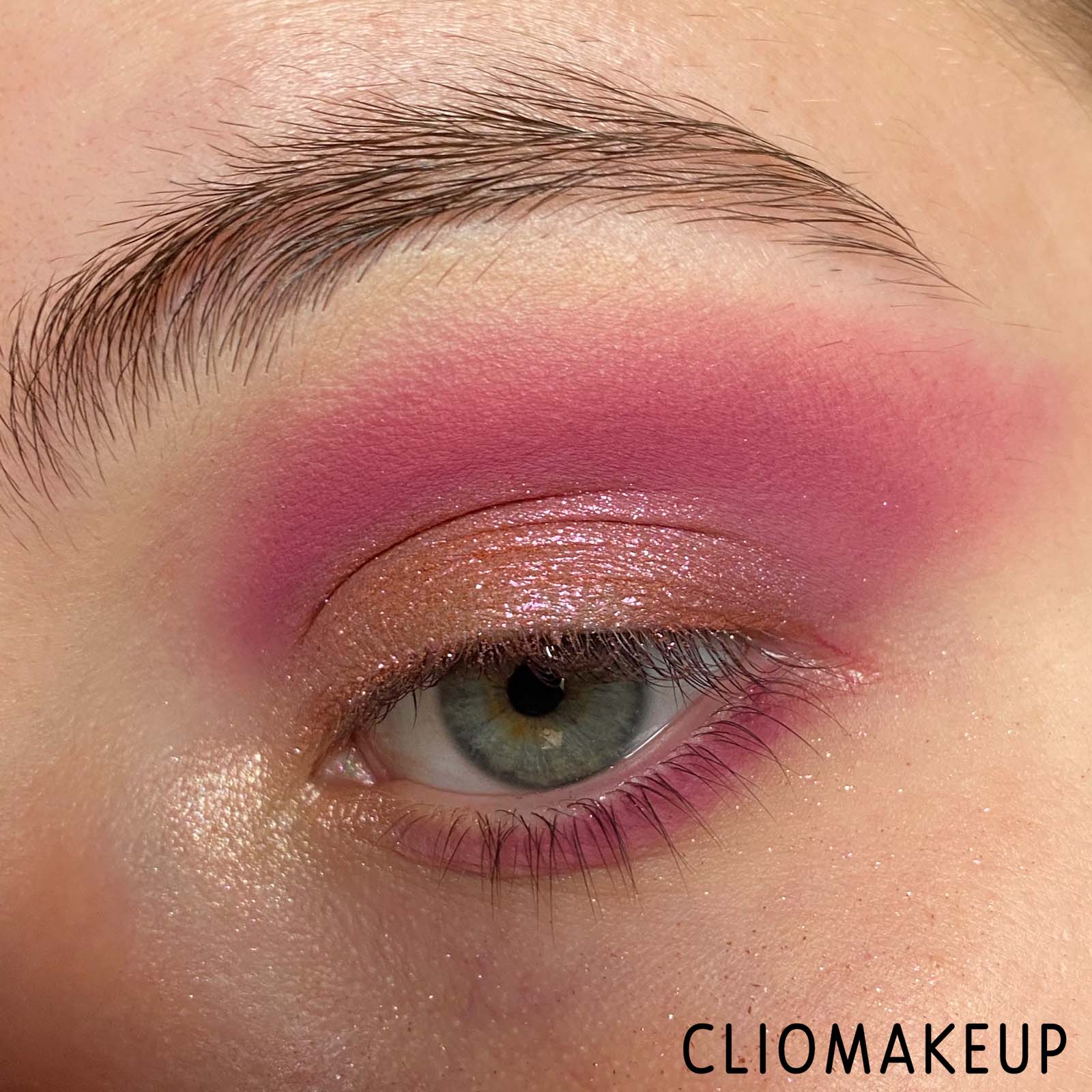 Cliomakeup-Recensione-Palette-Wycon-Huephorya-Colour-Explosion-Time-Lapse-Sunset-Lover-Eyeshadow-Palette-13
