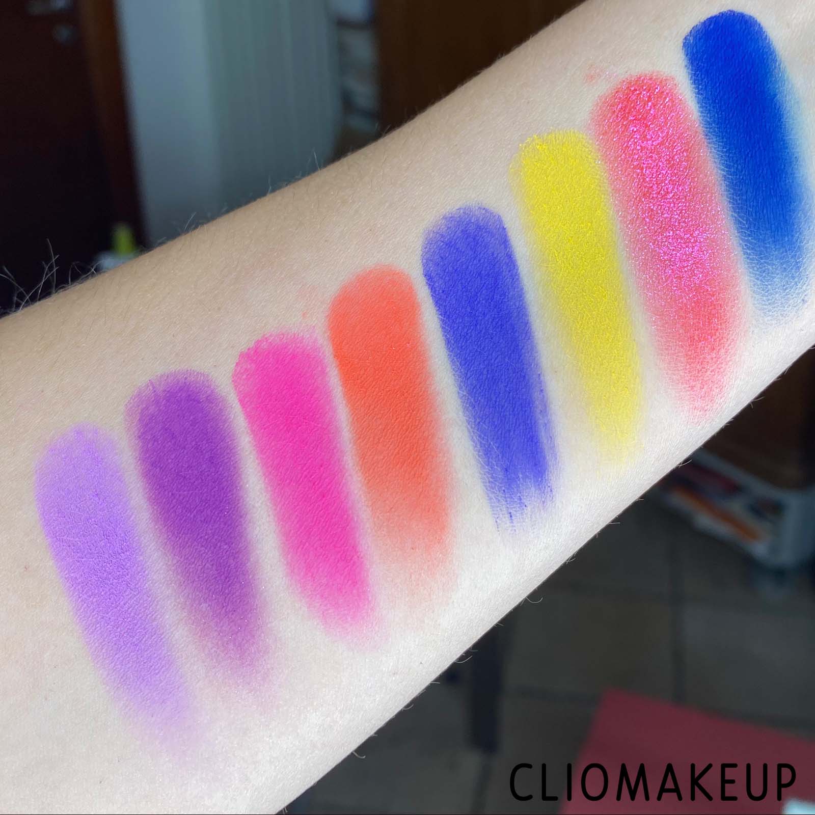 Cliomakeup-Recensione-Palette-Wycon-Huephorya-Pop-Colors-Eyeshadow-Palette-7