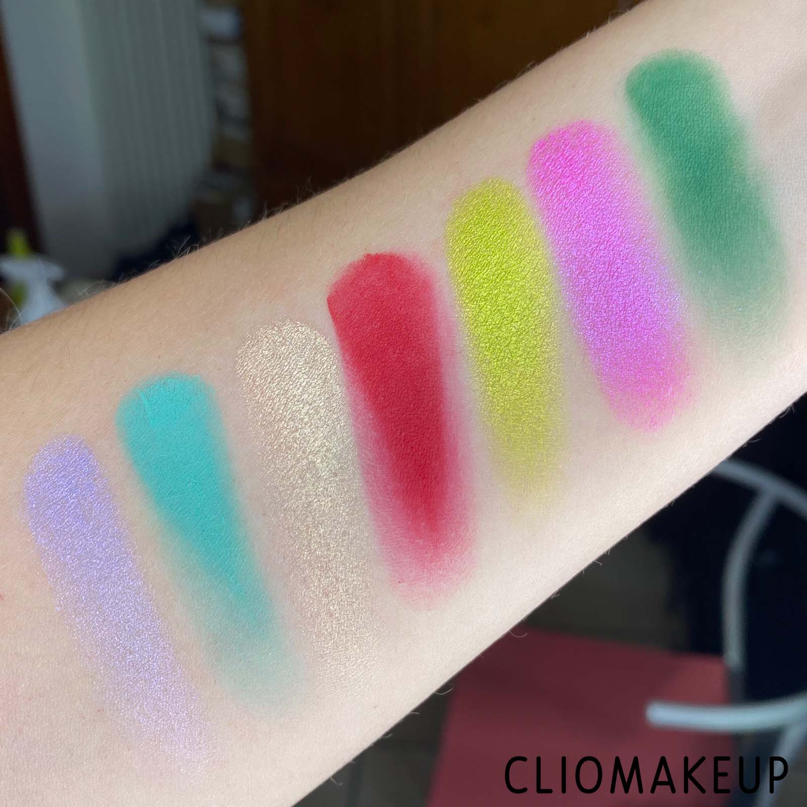 Cliomakeup-Recensione-Palette-Wycon-Huephorya-Pop-Colors-Eyeshadow-Palette-9