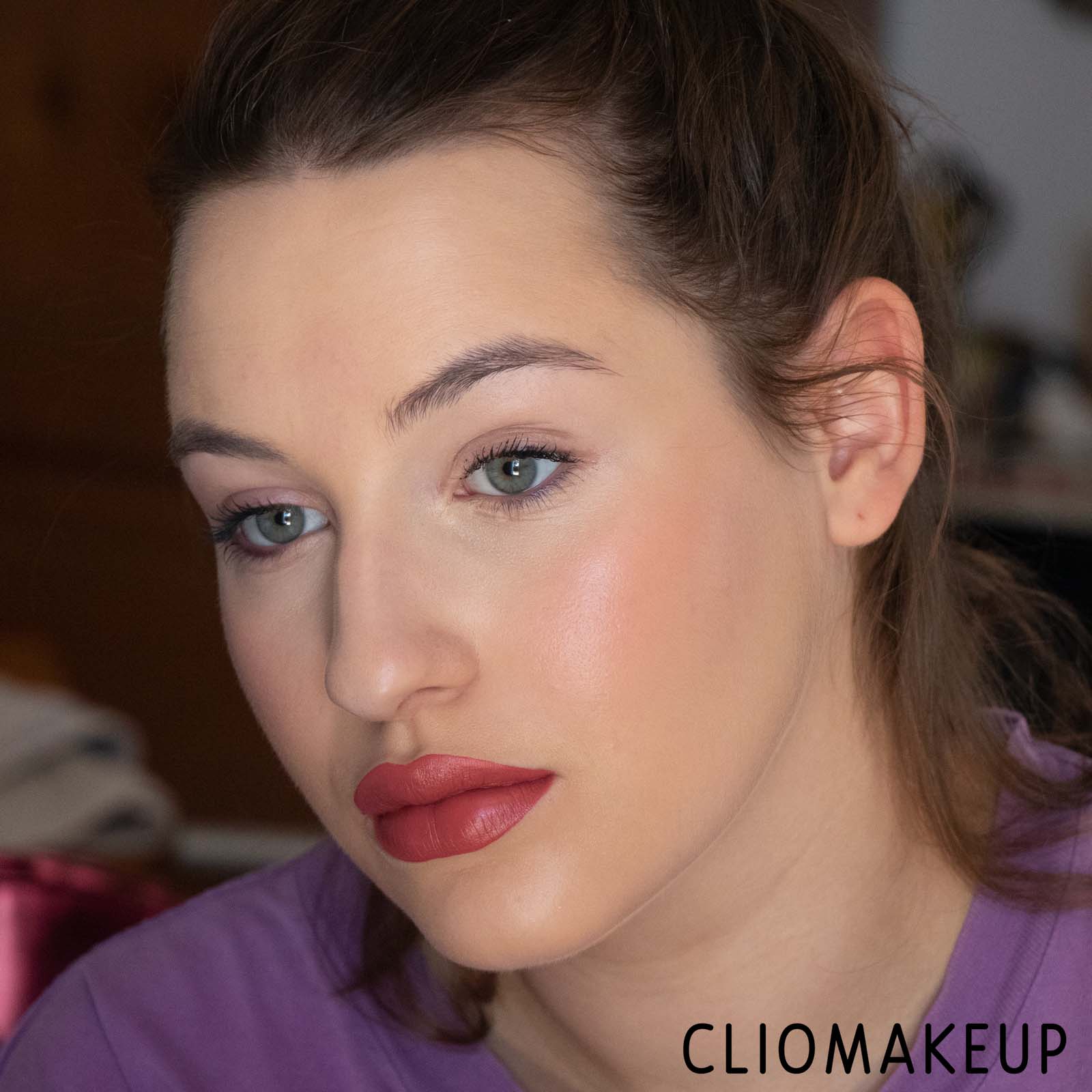 Cliomakeup-Recensione-Rossetto-Too-Faced-Lip-Injection-Liquid-Lipstick-Power-Plumping-Cream-Liquid-Lipstick-14