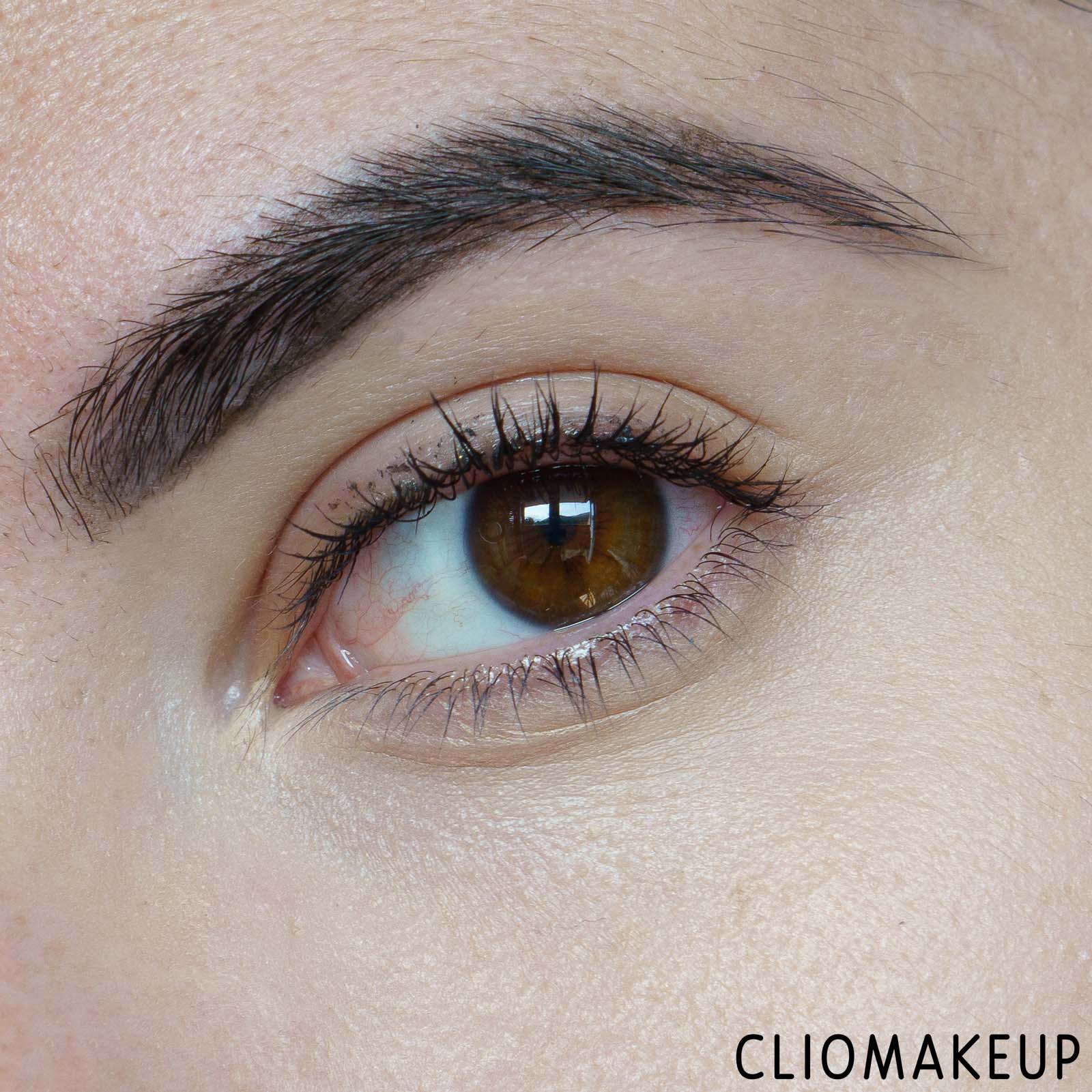 cliomakeup-recensione-correttore-revolution-pro-ultimate-radiant-under-eye-concealer-12