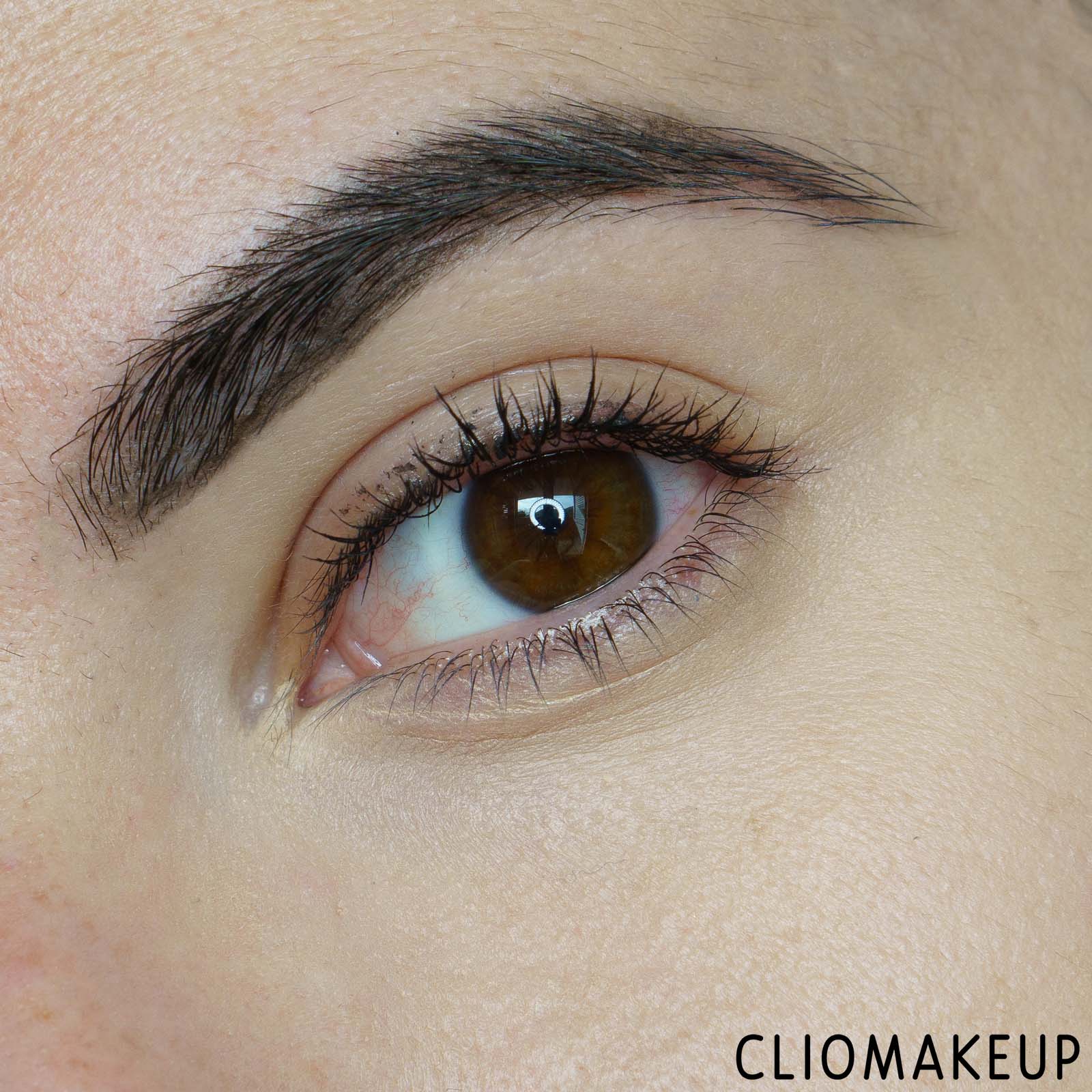 cliomakeup-recensione-correttore-revolution-pro-ultimate-radiant-under-eye-concealer-13