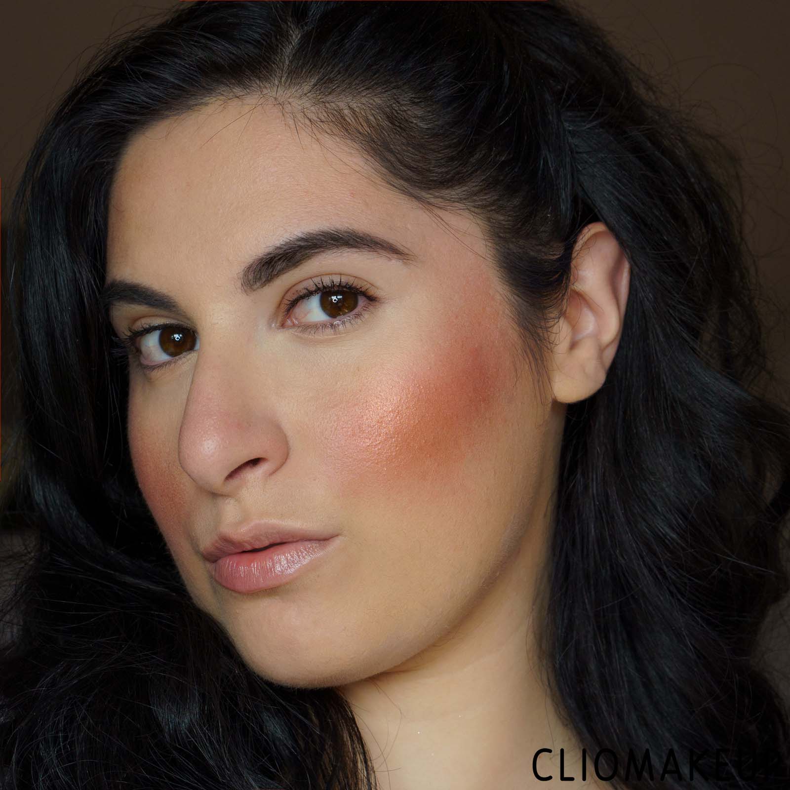 cliomakeup-recensione-correttore-revolution-pro-ultimate-radiant-under-eye-concealer-15