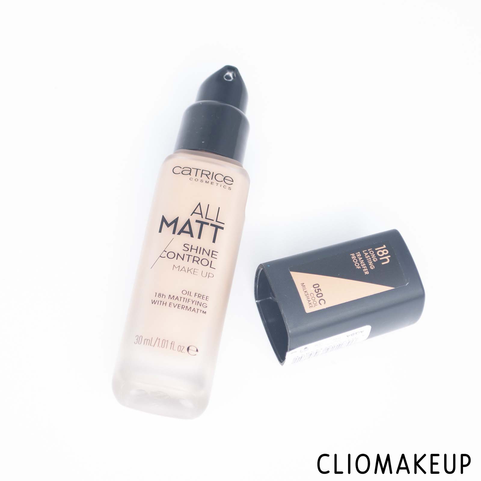 cliomakeup-recensione-fondotinta-catrice-all-matt-shine-control-makeup-5