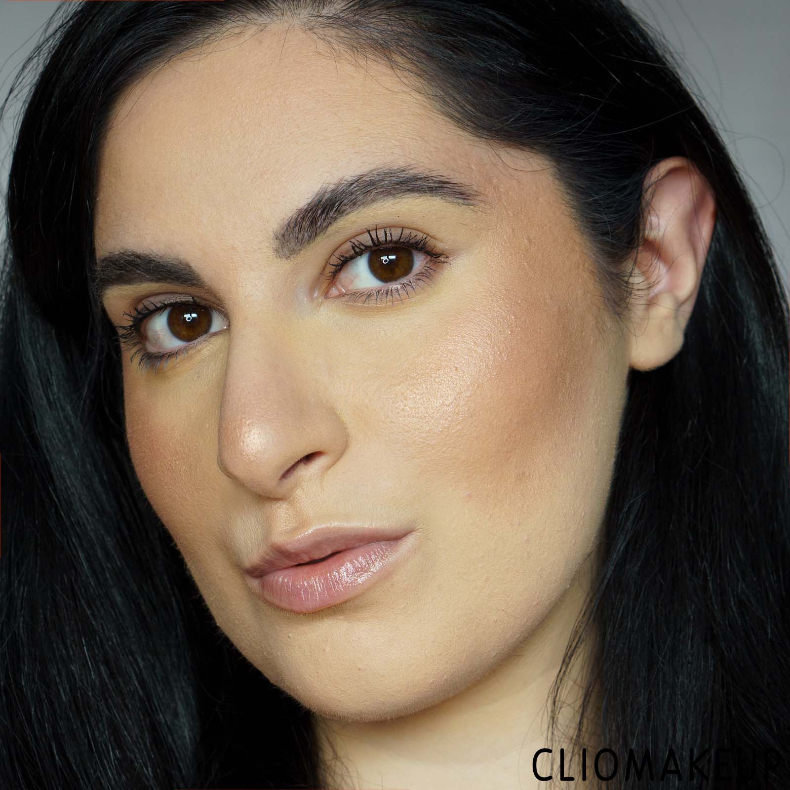 cliomakeup-recensione-illuminante-essence-berry-on-highlighter-13