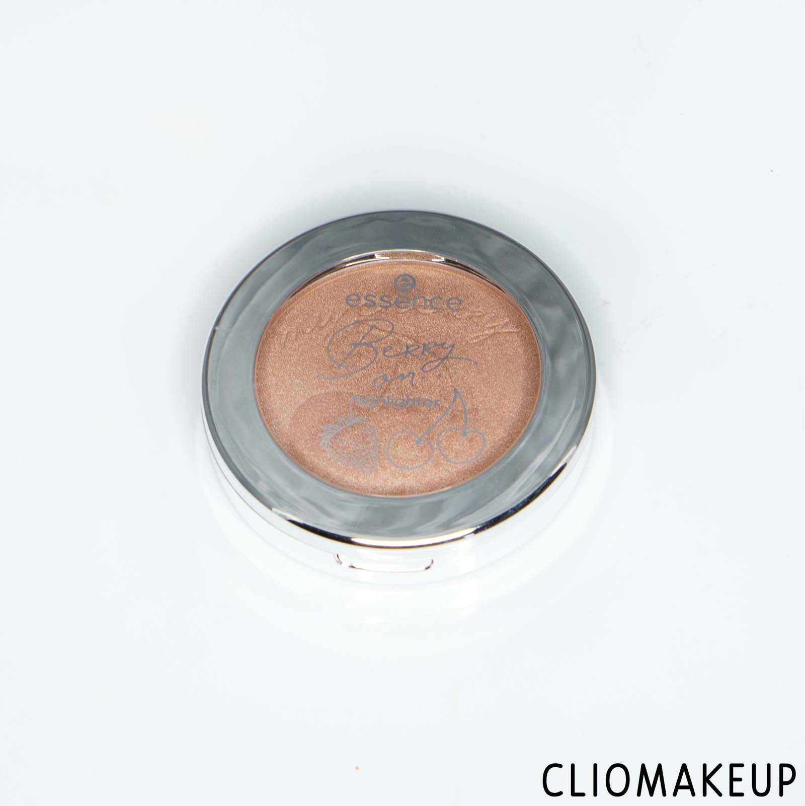 cliomakeup-recensione-illuminante-essence-berry-on-highlighter-2