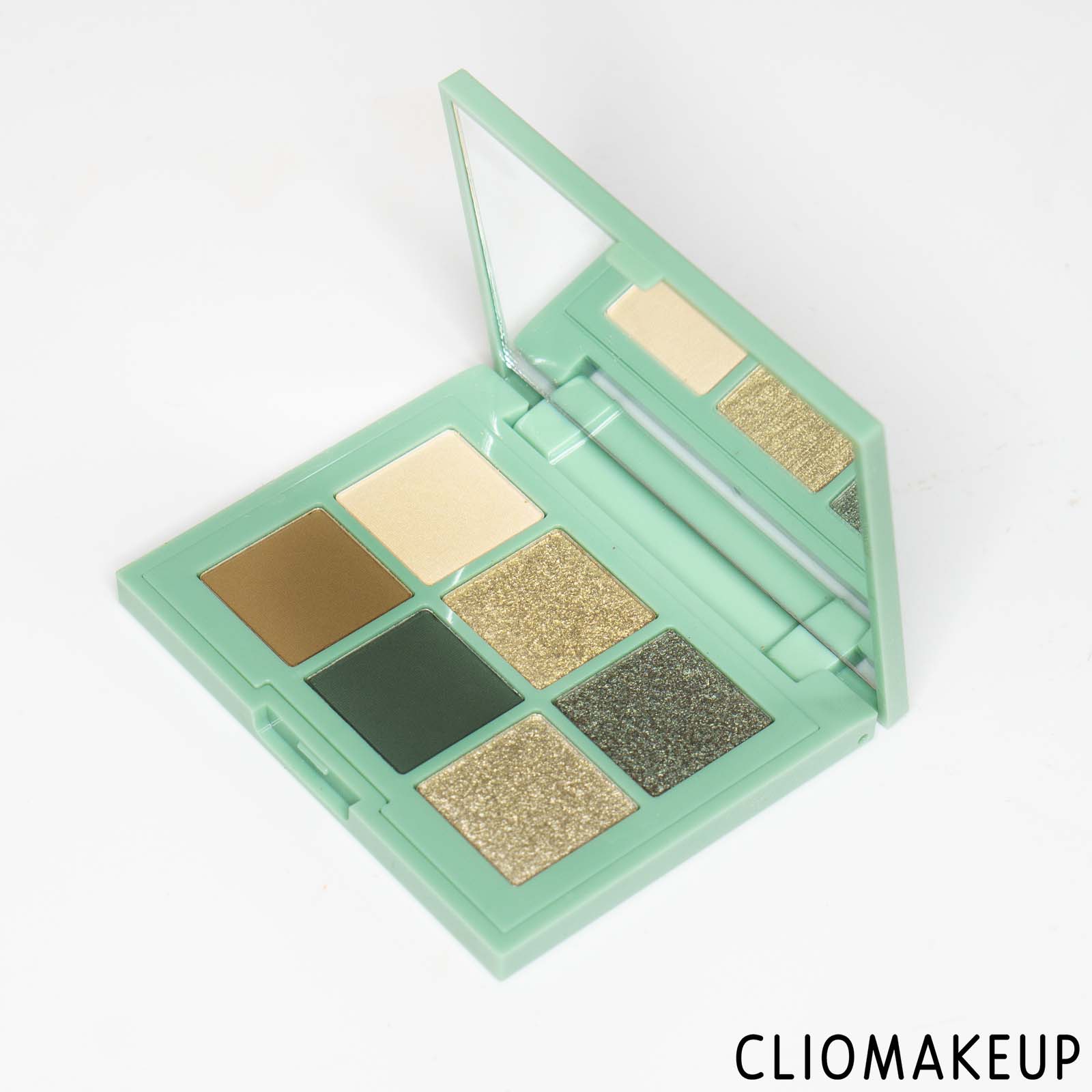 cliomakeup-recensione-palette-essence-dancing-green-eyeshadow-palette-4