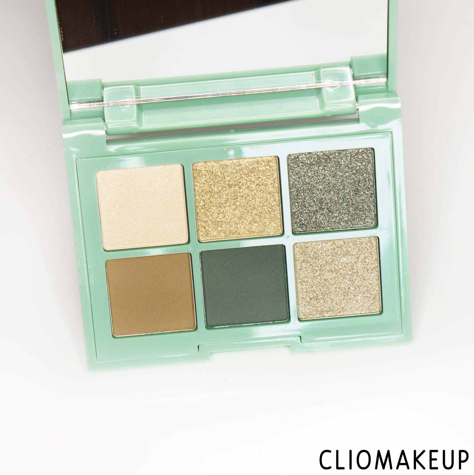 cliomakeup-recensione-palette-essence-dancing-green-eyeshadow-palette-5