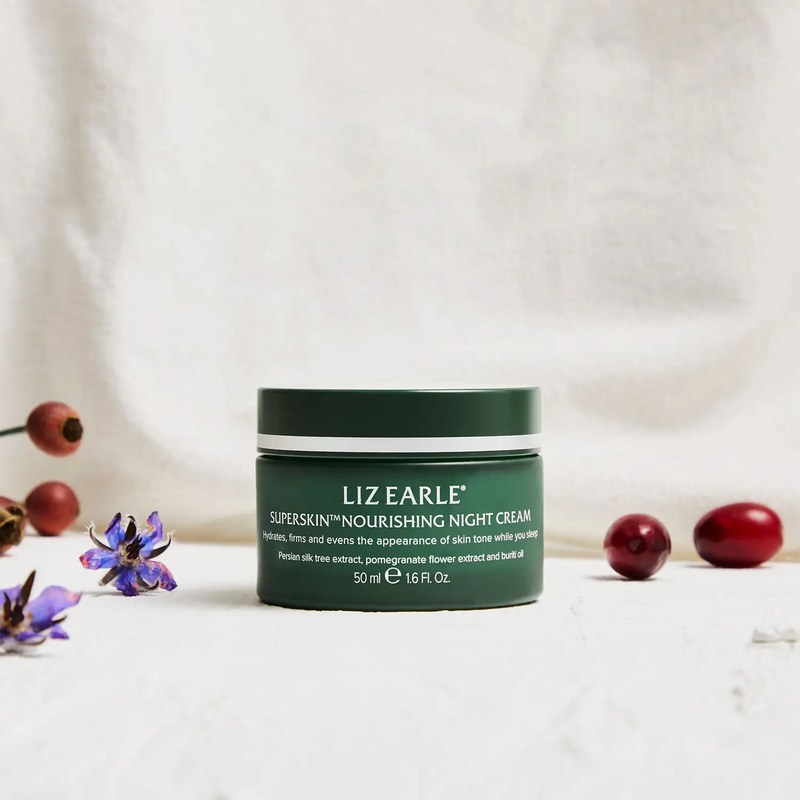 cliomakeup-skincare-routine-rientro-liz-earle-superskin-crema-notte
