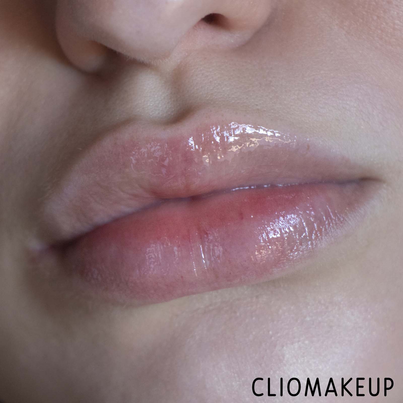 Cliomakeup-Recensione-Balsamo-Labbra-Huda-Beauty-Silk-Balm-Honey-Kiss-Nutri-Plumping-Lip-Balm-10