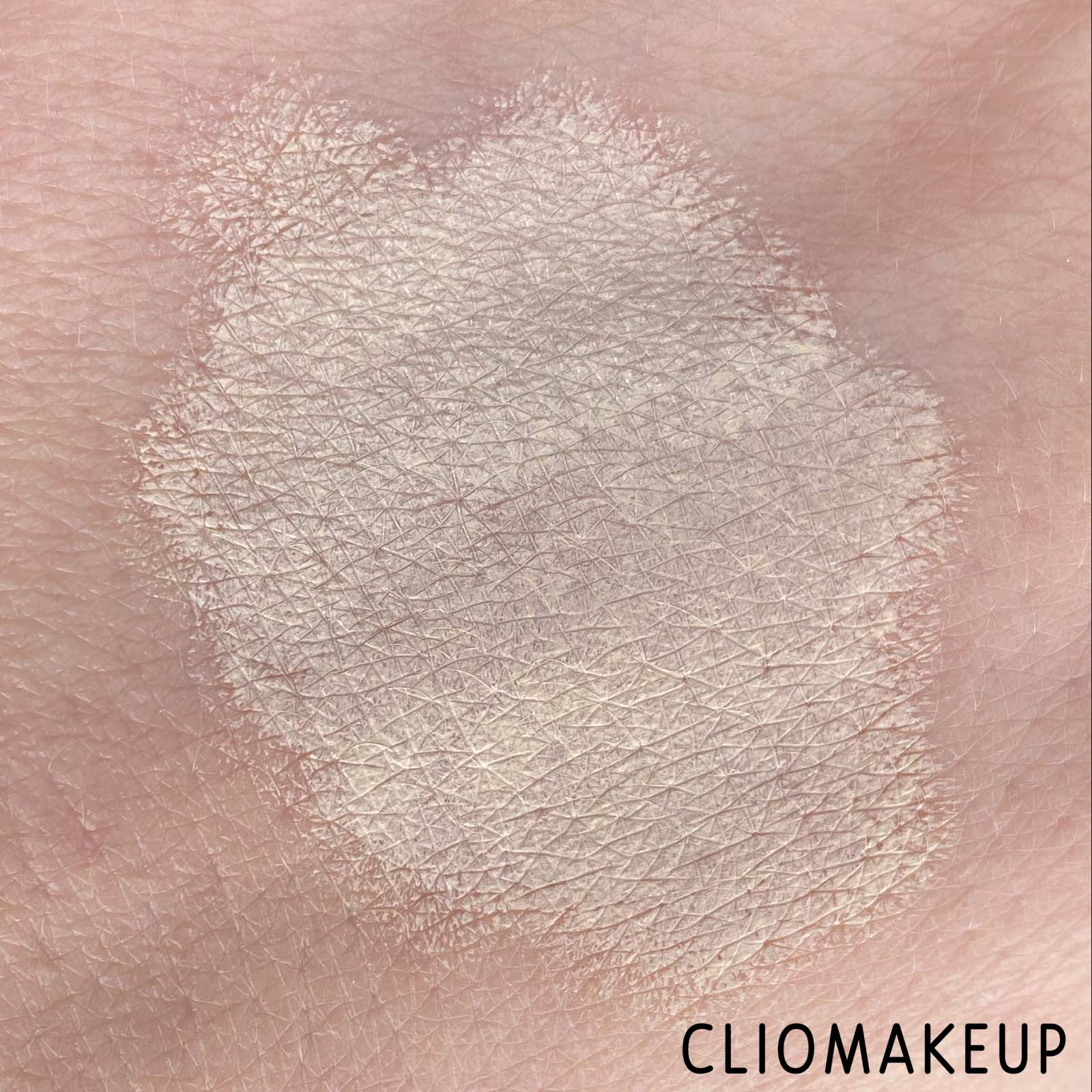 Cliomakeup-Recensione-Correttore-Nabla-Re-Generation-Uplifting-Creamy-Concealer -7